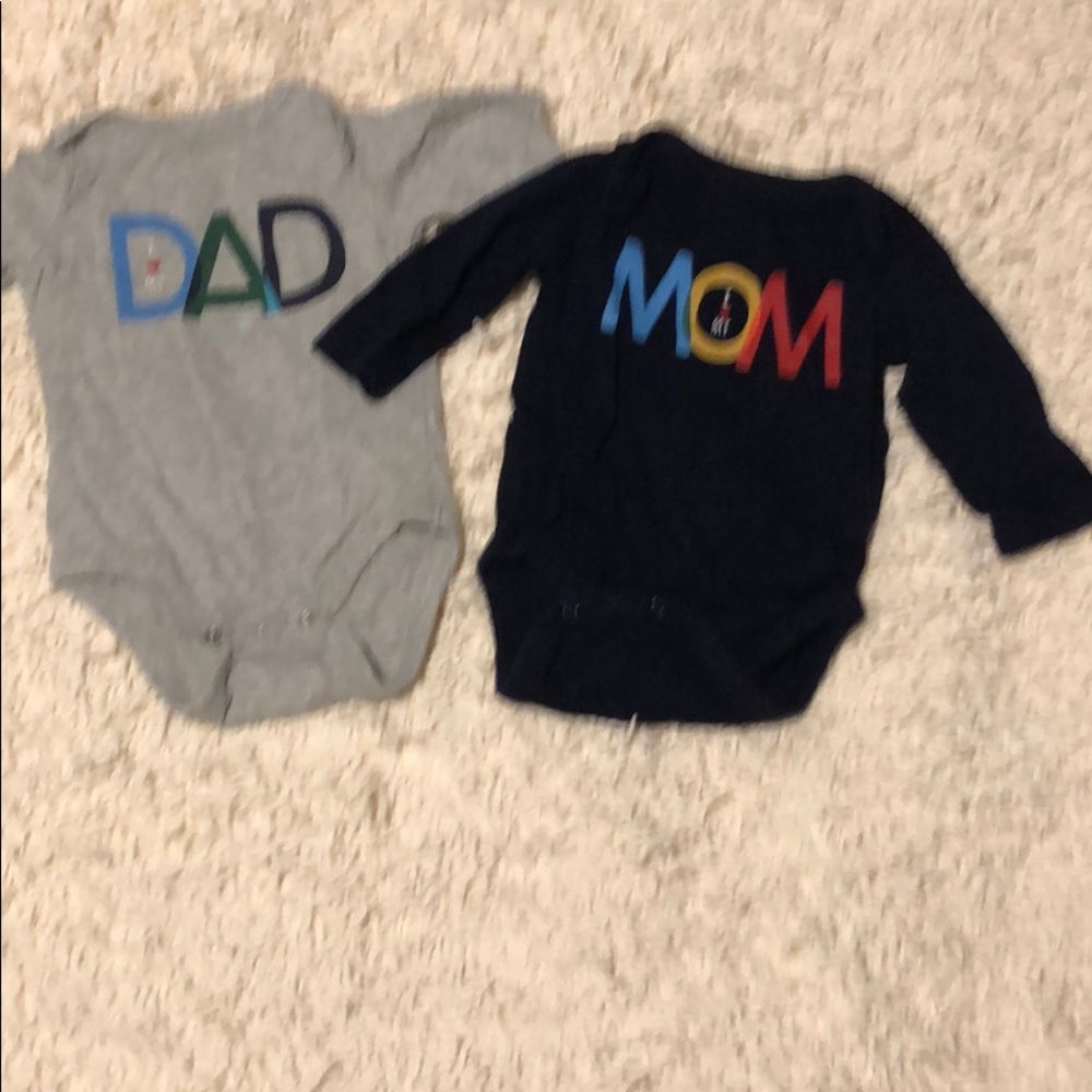 2 long sleeve t-shirt onesies
